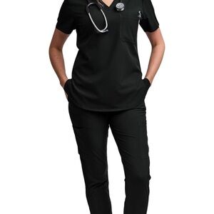 Black Scrub Set from Amazon